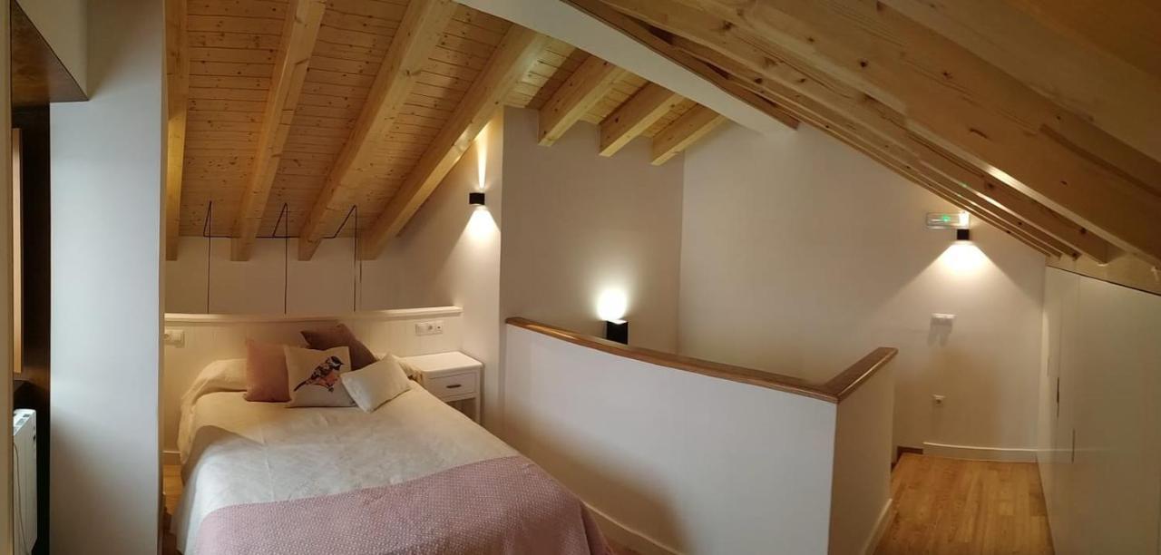 Apartamentos Turisticos El Penon 塔皮亚德卡萨列戈 外观 照片